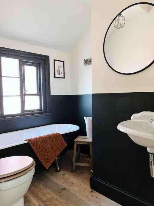 צ'סטר Luxury City Centre Townhouse - Sleeps 6 מראה חיצוני תמונה