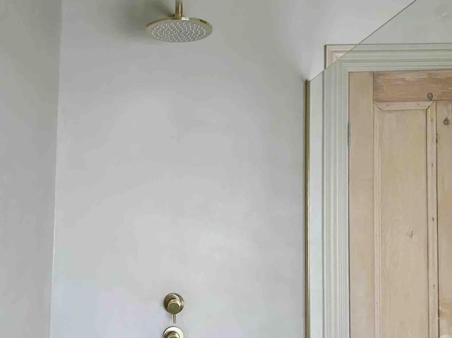 צ'סטר Luxury City Centre Townhouse - Sleeps 6 מראה חיצוני תמונה